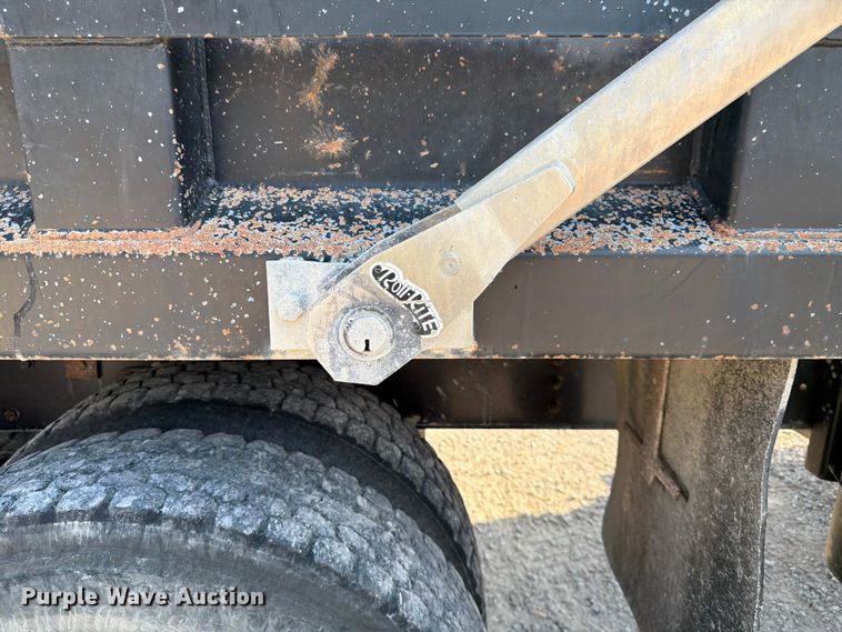 image for item FK3506 2002 International F4900 dump truck