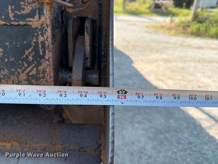 image for item FK3506 2002 International F4900 dump truck
