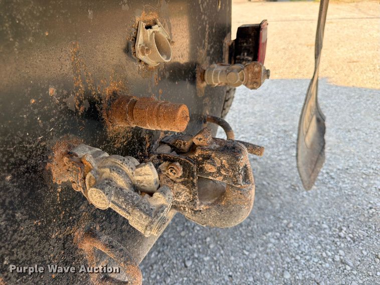 image for item FK3506 2002 International F4900 dump truck
