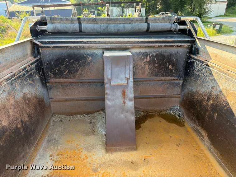 image for item FK3506 2002 International F4900 dump truck