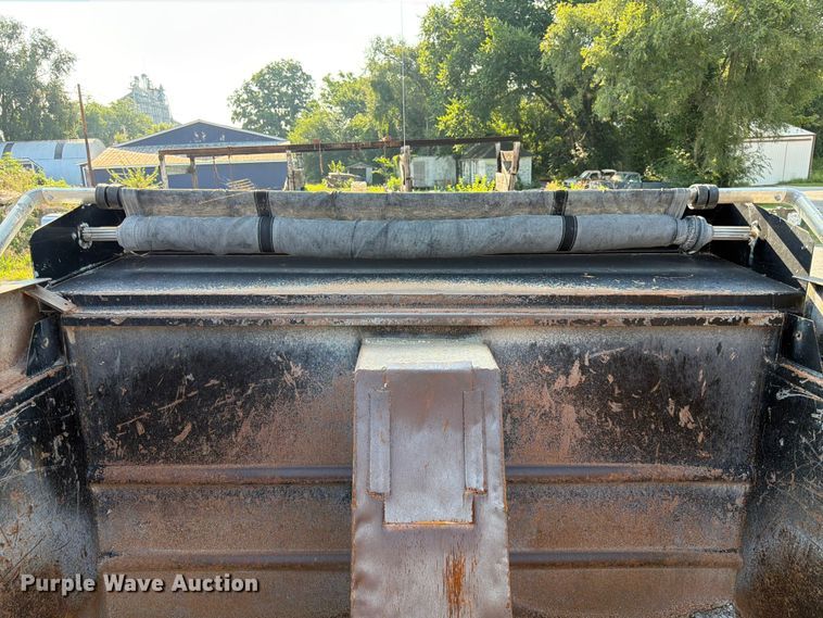 image for item FK3506 2002 International F4900 dump truck