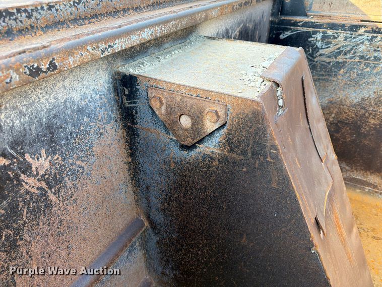 image for item FK3506 2002 International F4900 dump truck