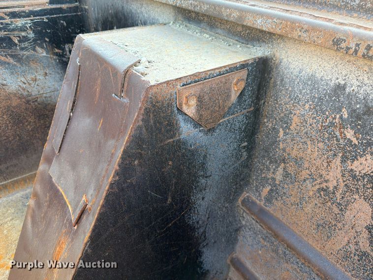 image for item FK3506 2002 International F4900 dump truck