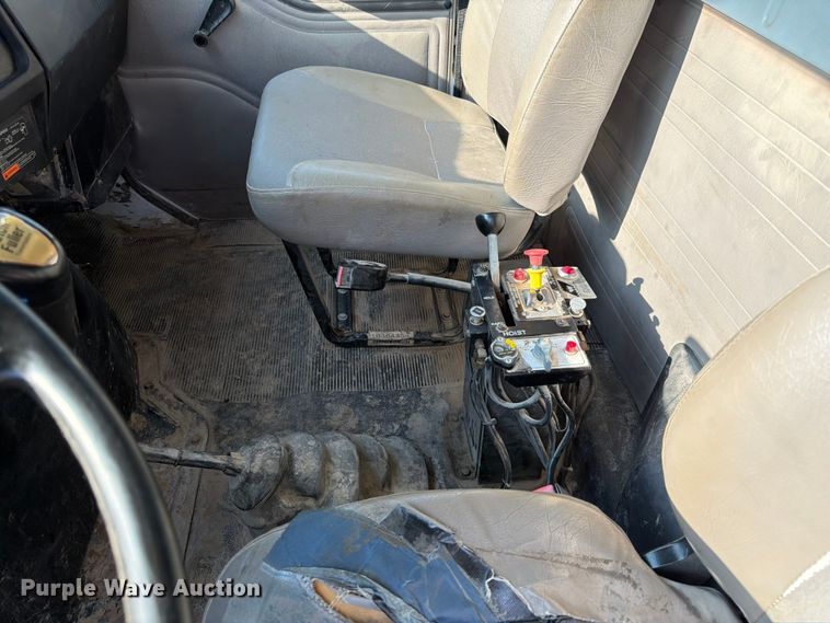 image for item FK3506 2002 International F4900 dump truck