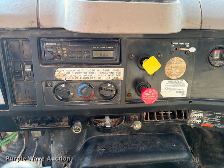 image for item FK3506 2002 International F4900 dump truck