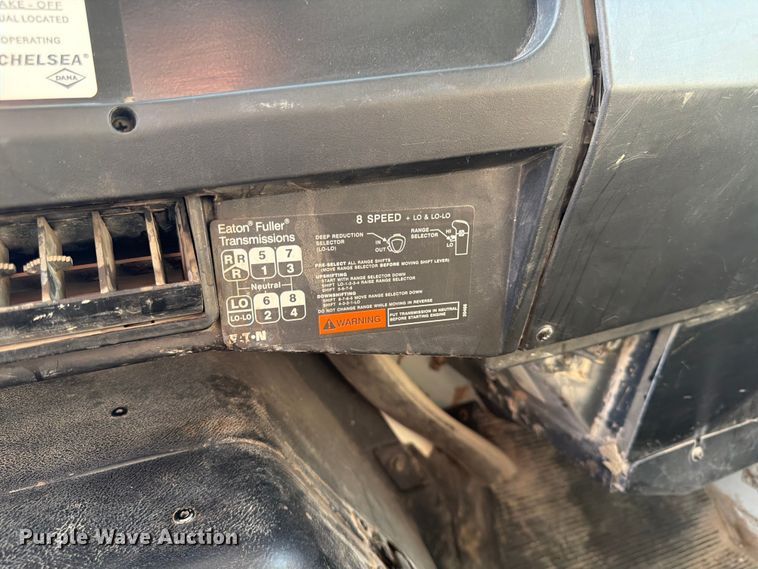 image for item FK3506 2002 International F4900 dump truck