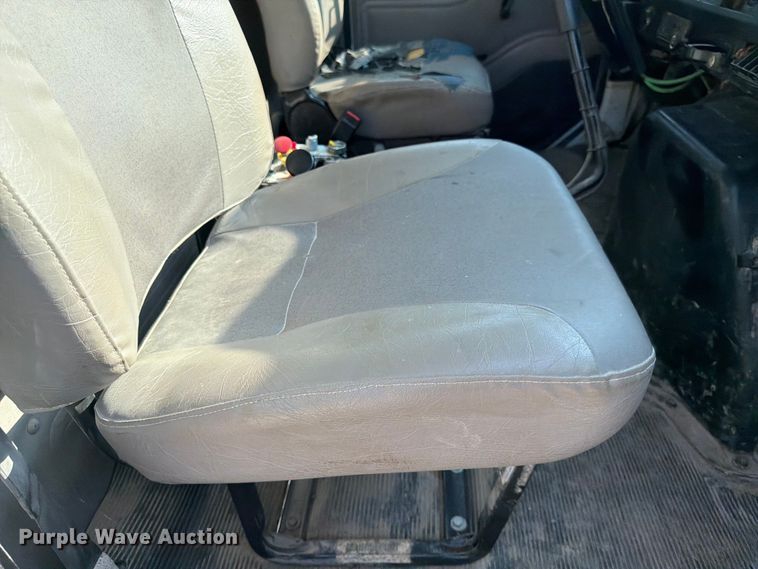 image for item FK3506 2002 International F4900 dump truck