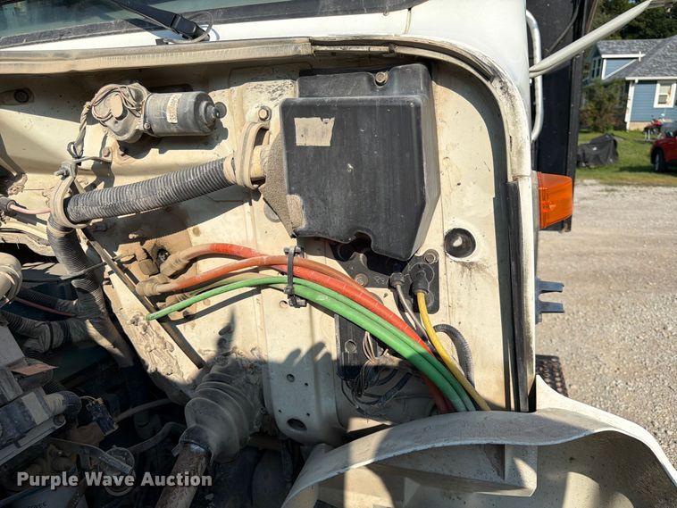 image for item FK3506 2002 International F4900 dump truck