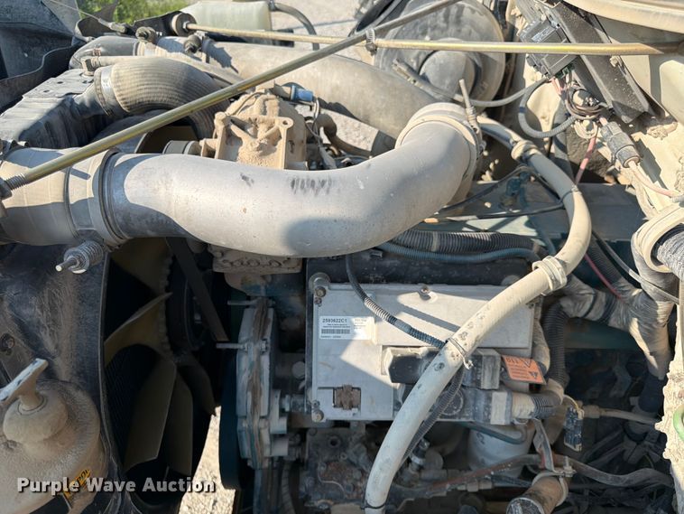 image for item FK3506 2002 International F4900 dump truck