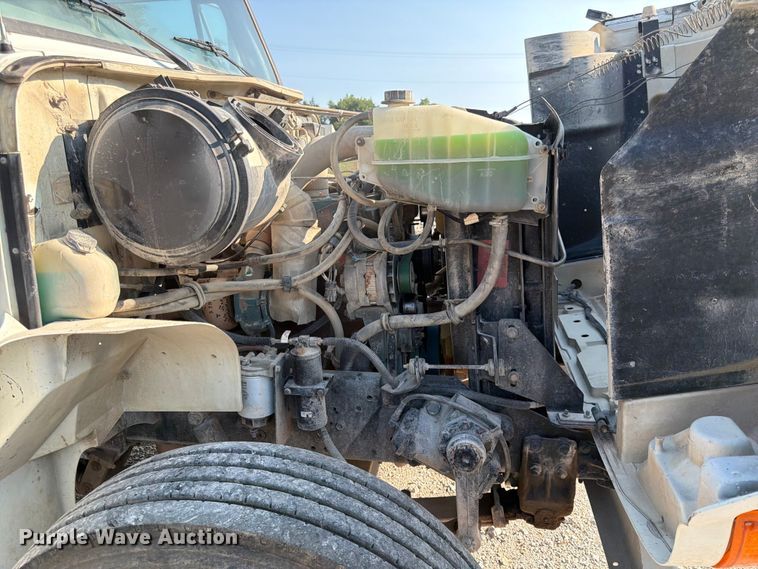 image for item FK3506 2002 International F4900 dump truck