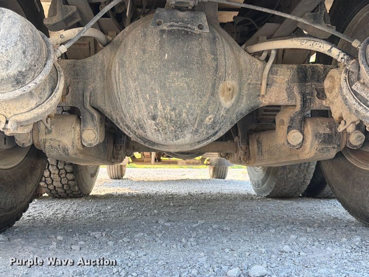 image for item FK3506 2002 International F4900 dump truck