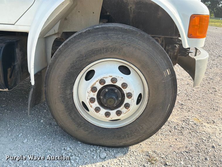 image for item FK3506 2002 International F4900 dump truck