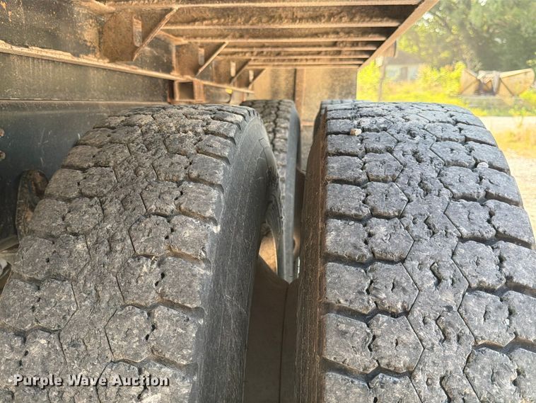 image for item FK3506 2002 International F4900 dump truck