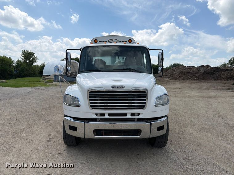 image for item FK4051 2018 Freightliner M2 refuse truck