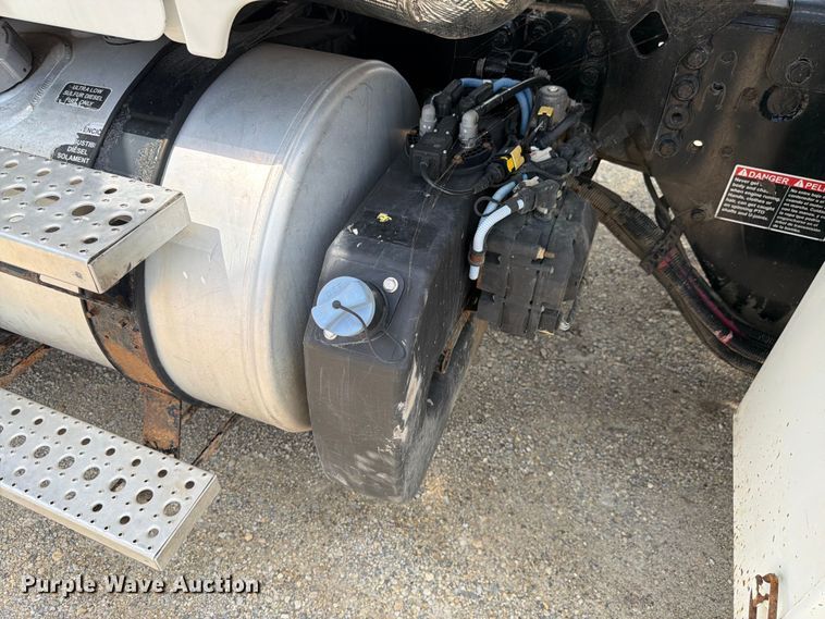 image for item FK4051 2018 Freightliner M2 refuse truck