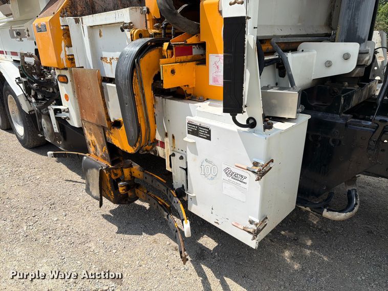image for item FK4051 2018 Freightliner M2 refuse truck