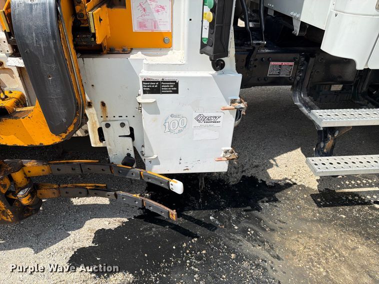 image for item FK4051 2018 Freightliner M2 refuse truck
