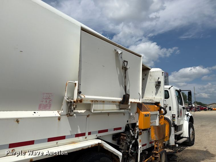 image for item FK4051 2018 Freightliner M2 refuse truck