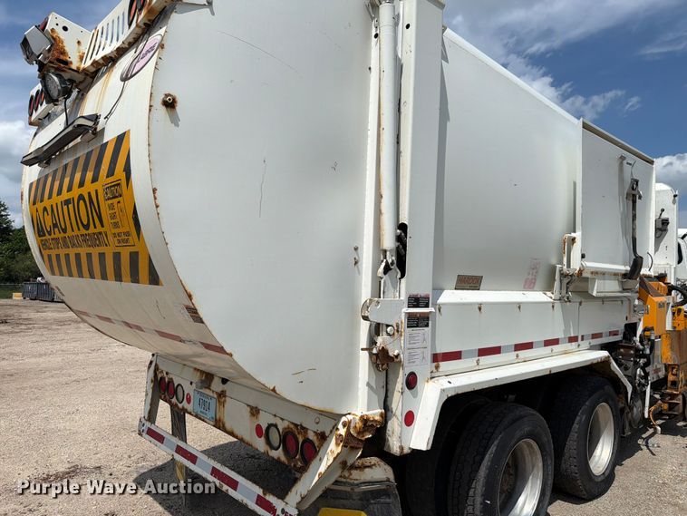 image for item FK4051 2018 Freightliner M2 refuse truck