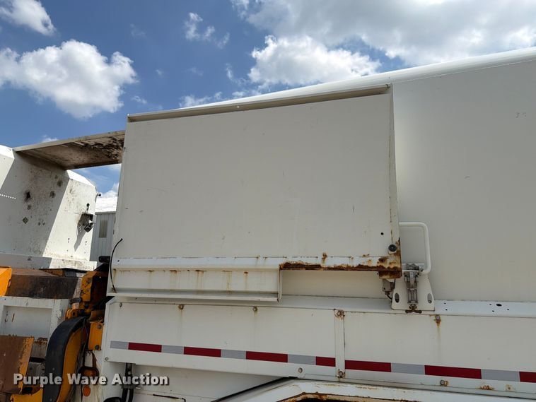 image for item FK4051 2018 Freightliner M2 refuse truck