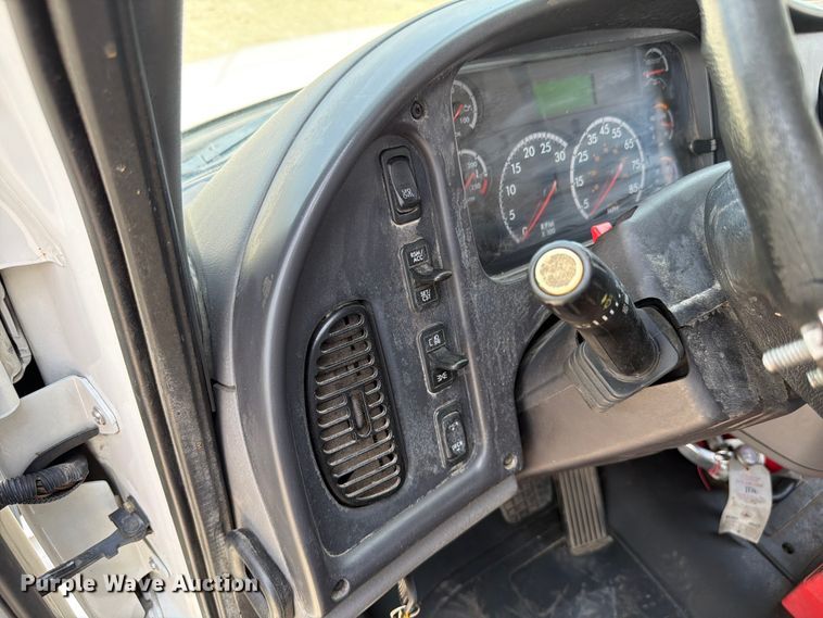 image for item FK4051 2018 Freightliner M2 refuse truck