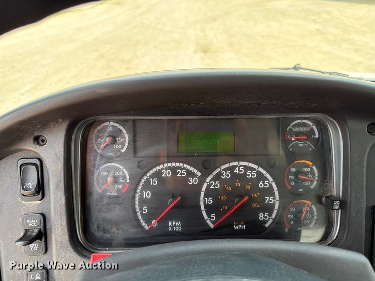 image for item FK4051 2018 Freightliner M2 refuse truck