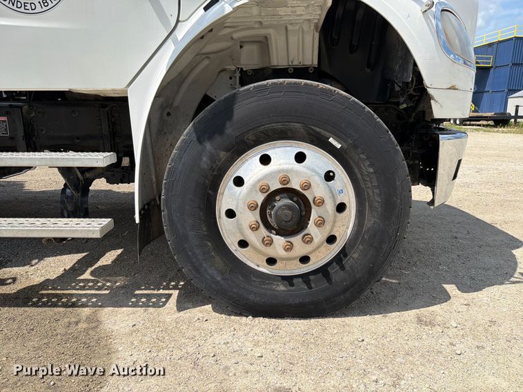 image for item FK4051 2018 Freightliner M2 refuse truck
