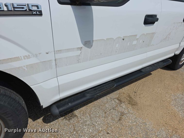 image for item FN5701 2017 Ford F150 Crew Cab pickup truck