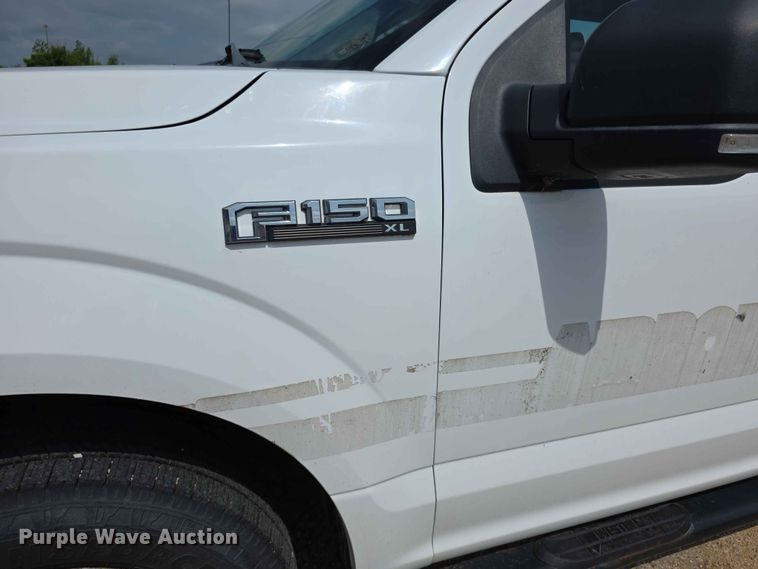image for item FN5701 2017 Ford F150 Crew Cab pickup truck