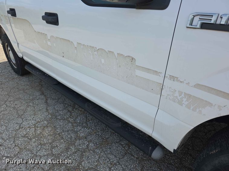 image for item FN5701 2017 Ford F150 Crew Cab pickup truck