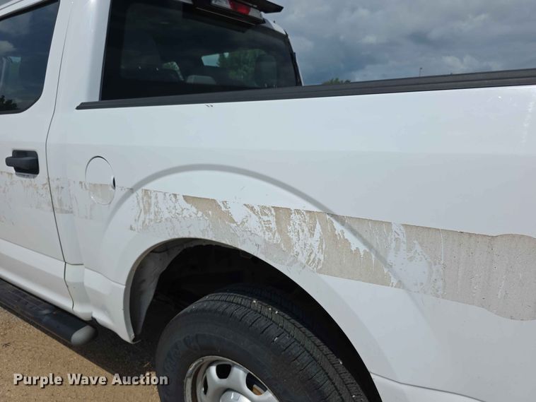 image for item FN5701 2017 Ford F150 Crew Cab pickup truck