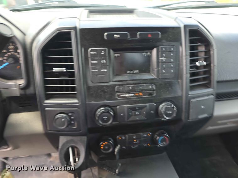 image for item FN5701 2017 Ford F150 Crew Cab pickup truck