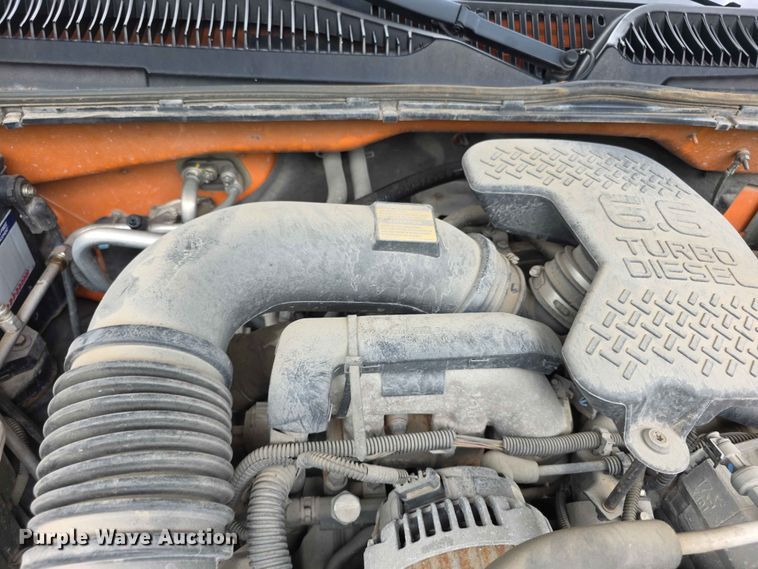 image for item FN5707 2004 Chevrolet Silverado 2500 HD pickup truck