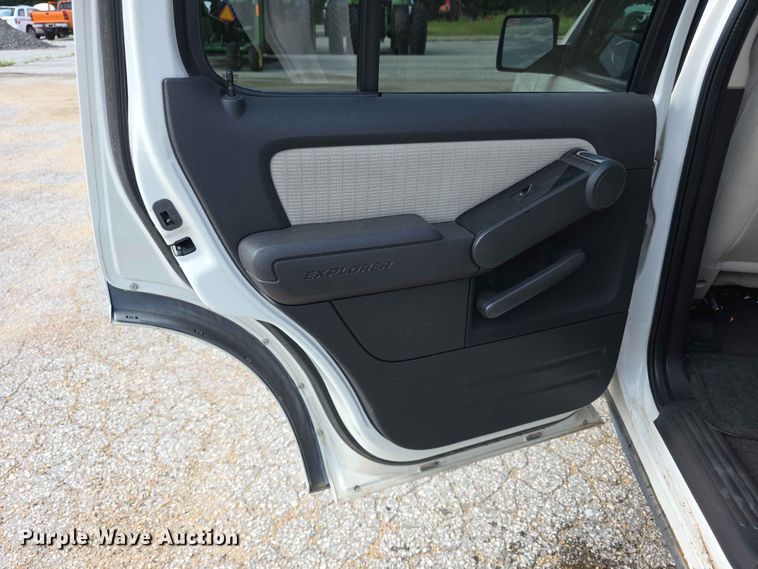 image for item FN5709 2008 Ford Explorer XLT SUV