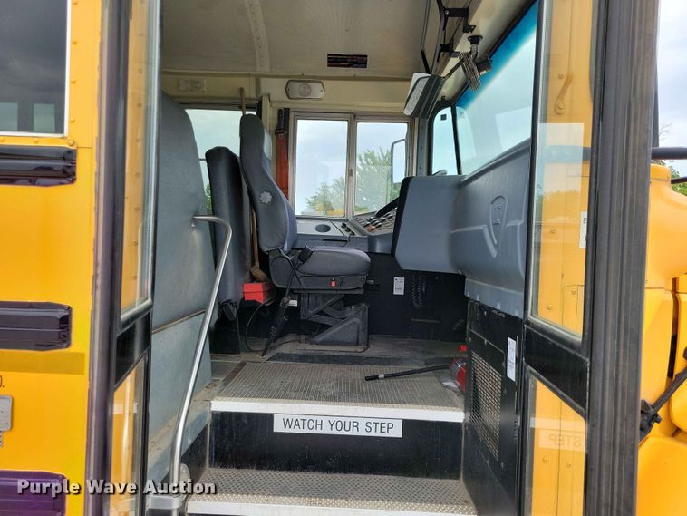 image for item FU0009 2014 International school bus