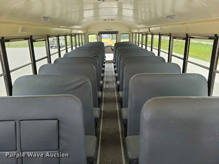 image for item FU0009 2014 International school bus