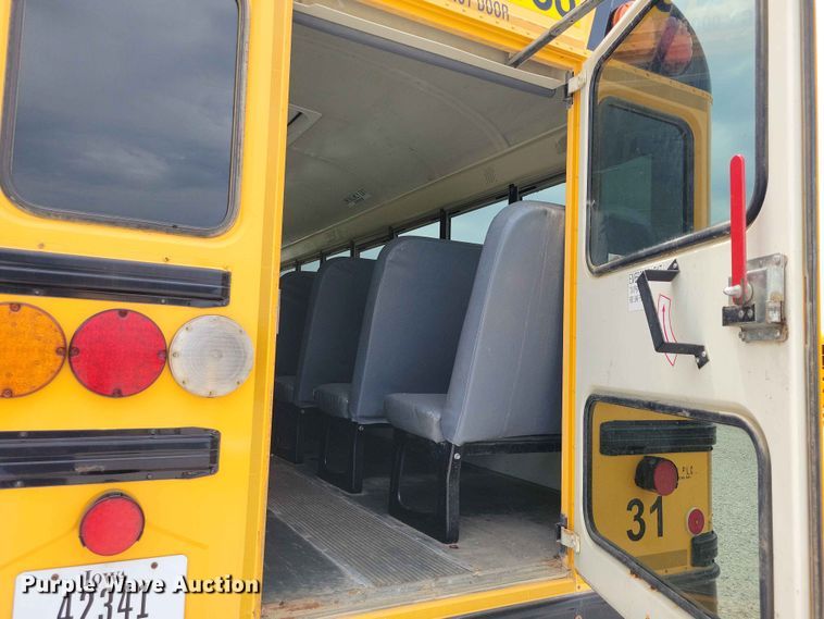 image for item FU0009 2014 International school bus