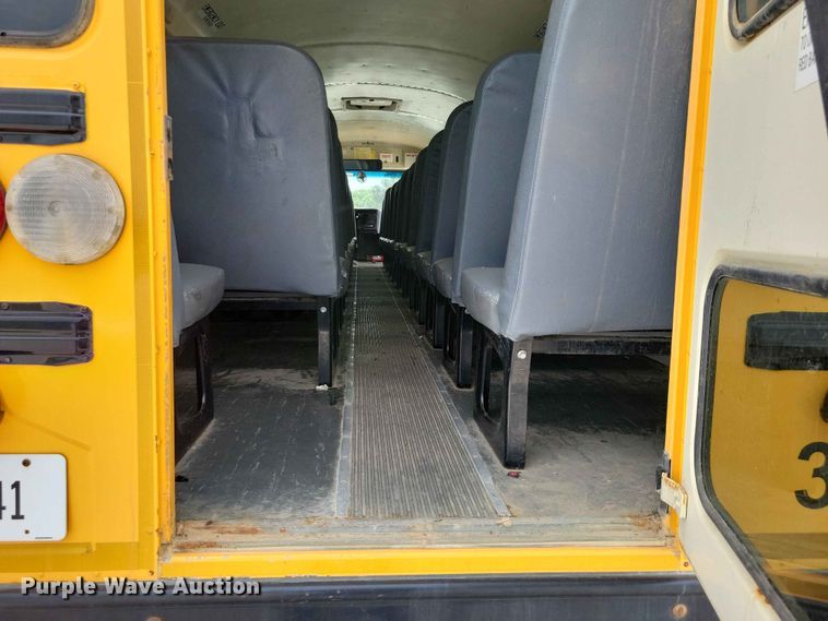 image for item FU0009 2014 International school bus