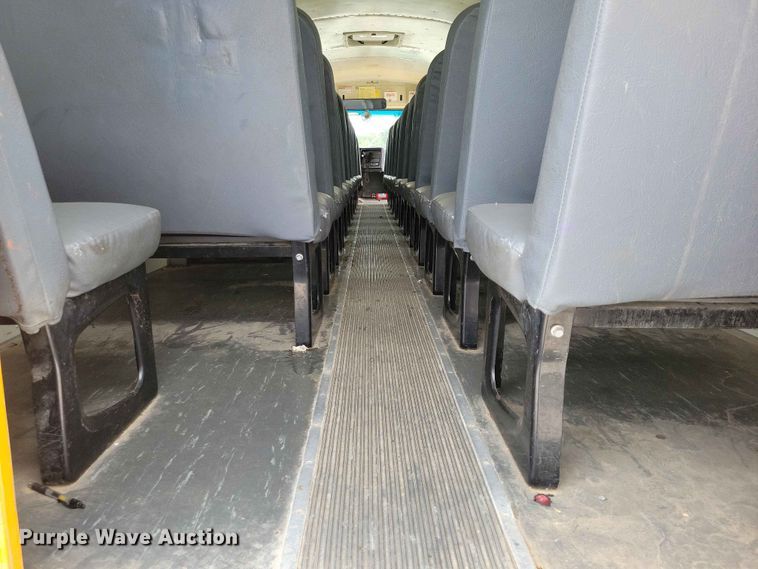 image for item FU0009 2014 International school bus