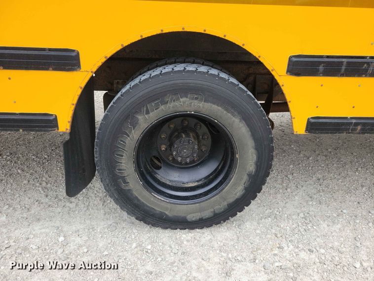 image for item FU0009 2014 International school bus