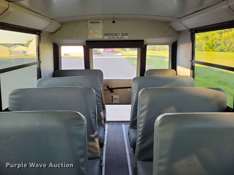 image for item FU0028 2011 Thomas 341TS school bus
