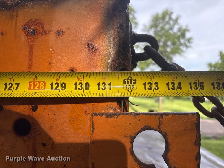 image for item NM9818 1975 Dodge D600 dump truck
