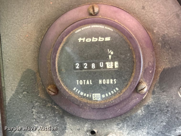 image for item NM9818 1975 Dodge D600 dump truck