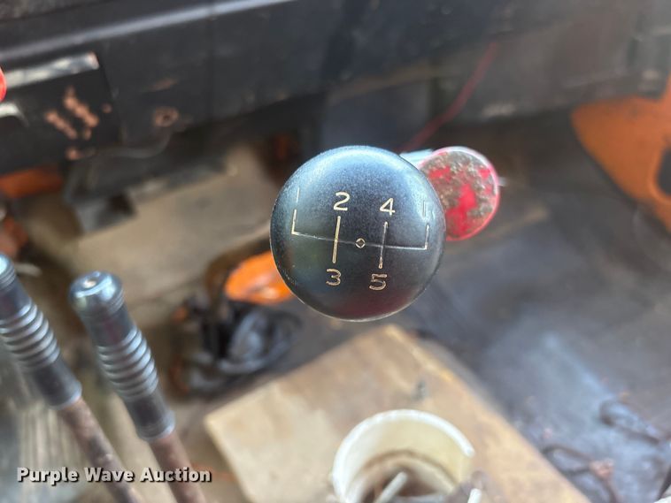 image for item NM9818 1975 Dodge D600 dump truck