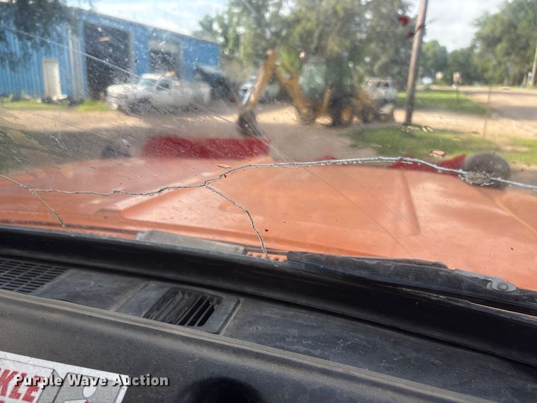 image for item NM9818 1975 Dodge D600 dump truck