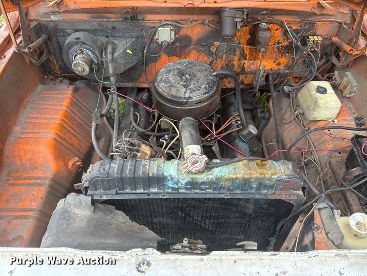 image for item NM9818 1975 Dodge D600 dump truck