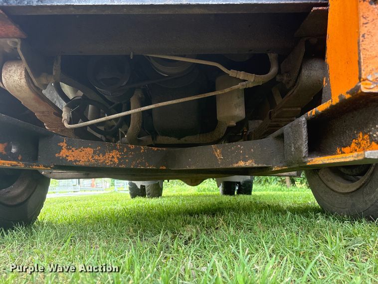 image for item NM9818 1975 Dodge D600 dump truck