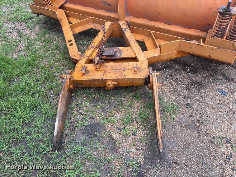 image for item NM9818 1975 Dodge D600 dump truck