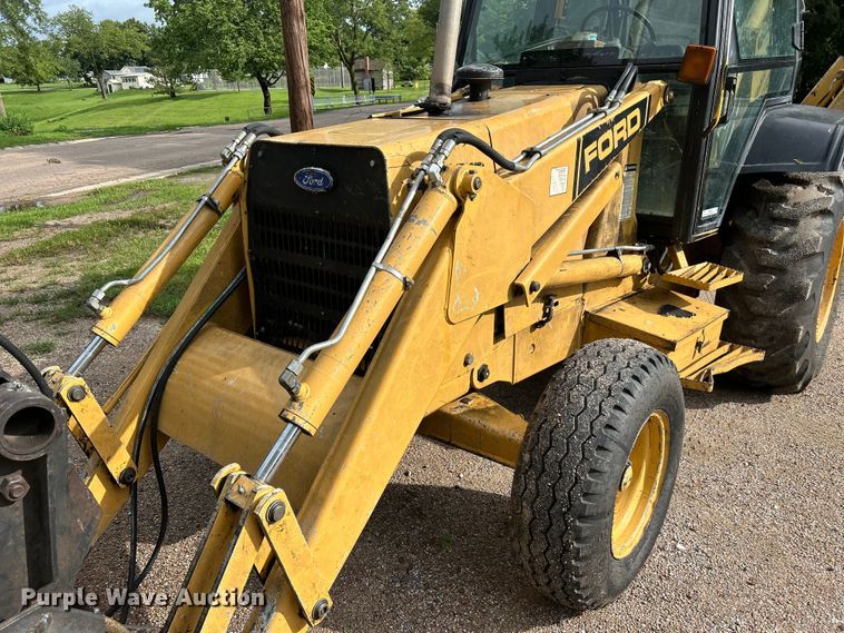 image for item NM9820 1989 Ford 455C backhoe