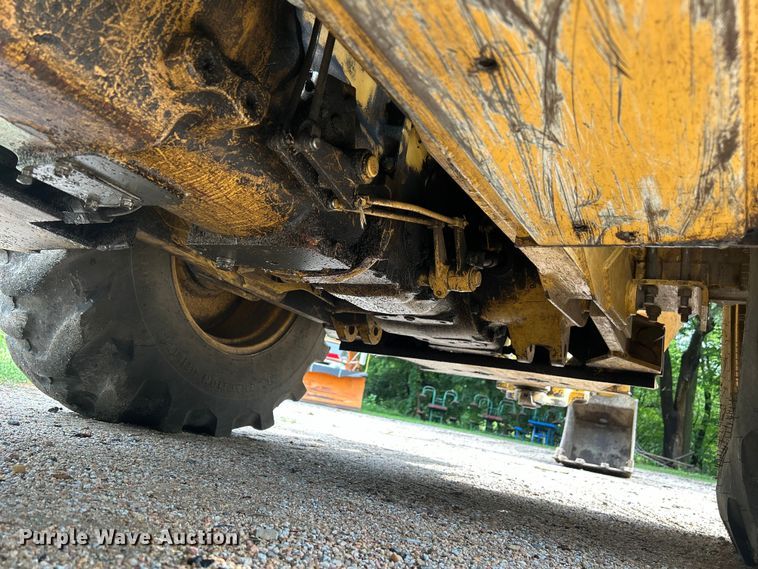 image for item NM9820 1989 Ford 455C backhoe